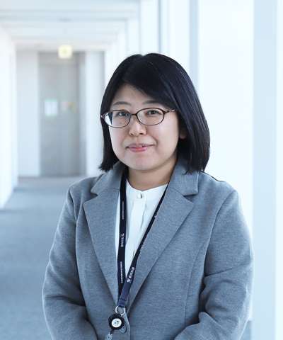 辻岡　綾